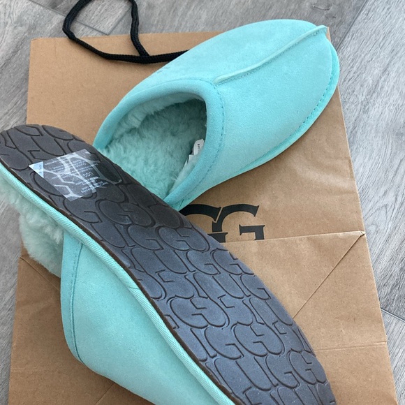 Ugg sleeper - Picture 3 of 8